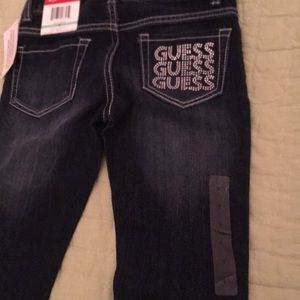 Guess jeans w tags on low waist skinny Sarah fit